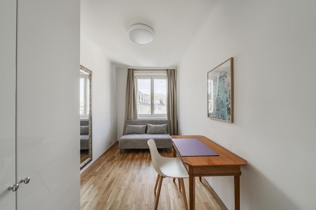 Central 70m Flat Close To Subway Apartament *
